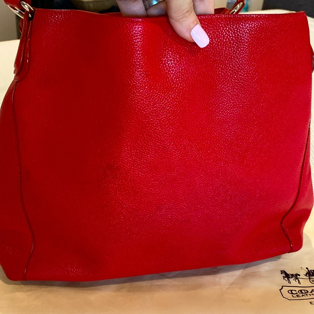 COACH Pebbled Red Leather Edie 31 Tote with original dust bag - Picture 6 of 17
